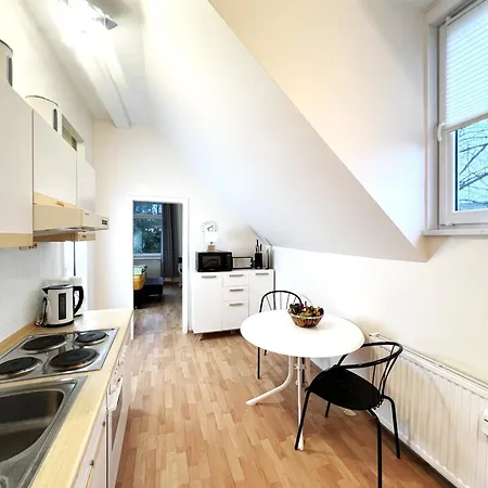 Schutzen-sterne Apartment *